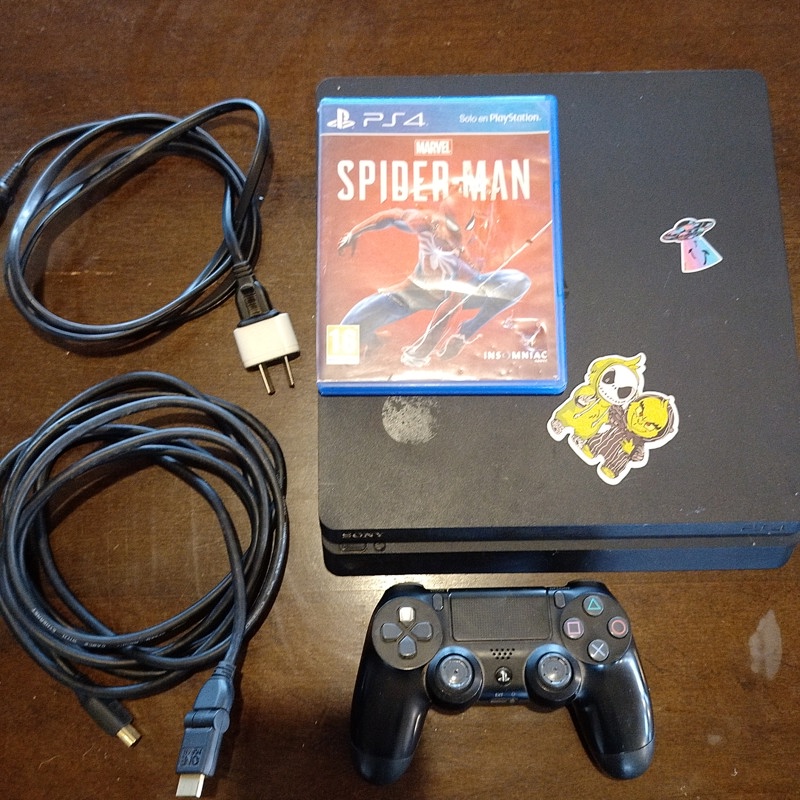 PS4 Slim