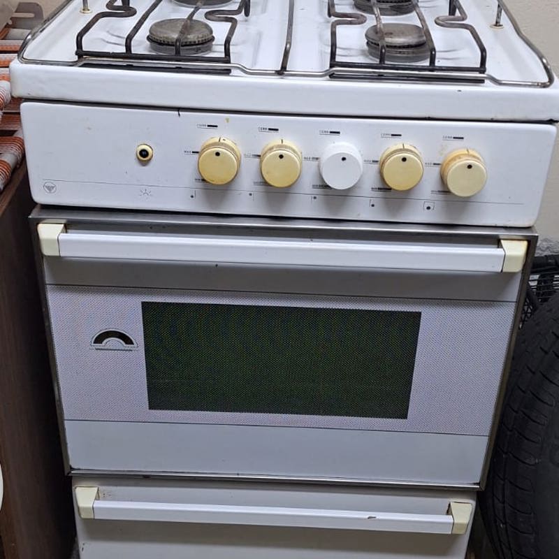 Cocina volcán usada 