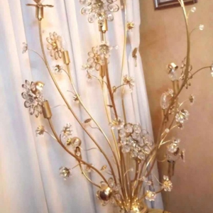 Lampara Swarovski, 15 luces tipo árbol de bronce con cristales en flor, altura 140 cm x 60 de ancho